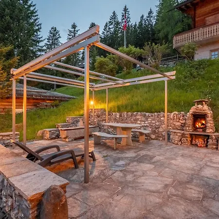 בקתה Alpen Retreat *